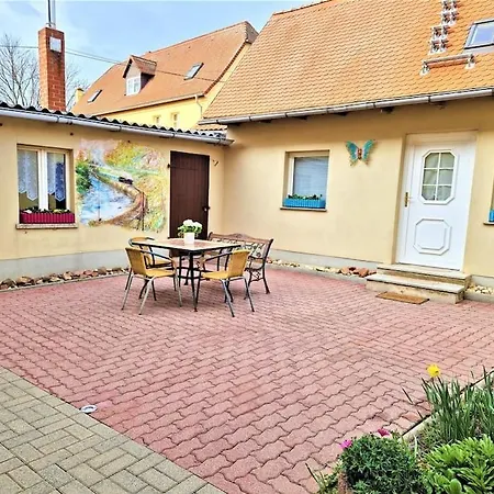 Modernes Charlie - Naehe Halle, 4 Dom wakacyjny Petersberg (Saxony-Anhalt)