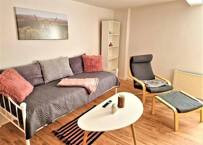 Modernes Charlie - Naehe Halle, 4 Semesterbostad *